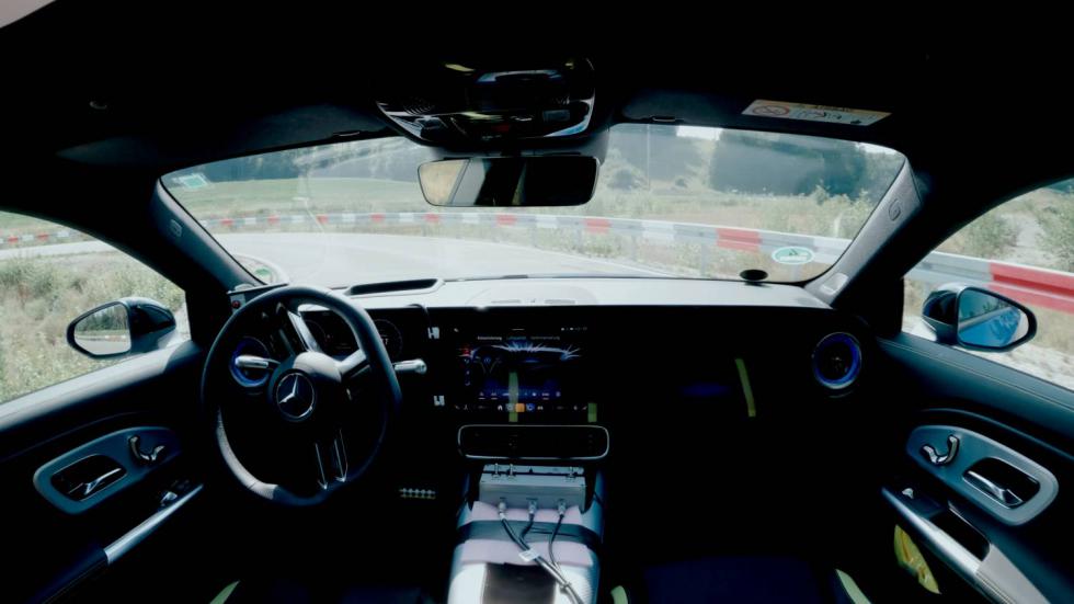 Mercedes: Εγκαίνια για το νέο κέντρο δοκιμών φωτισμού  